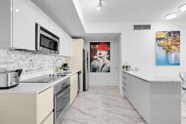 Photo - 2602 E Hallandale Beach Blvd Unit SI FL26-ID1359773P