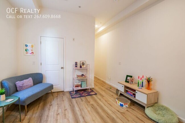 Photo - Two Bed Queen Village Apartment Unidad 3B