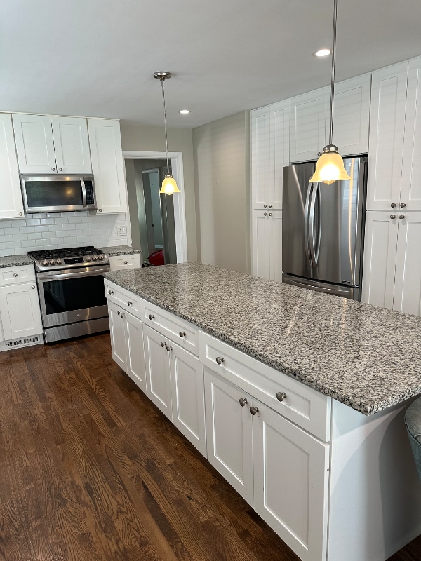 Photo - 953 Burton Ave