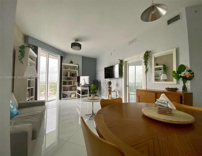 Photo - 2600 SW 27th Ave Unidad PH-01