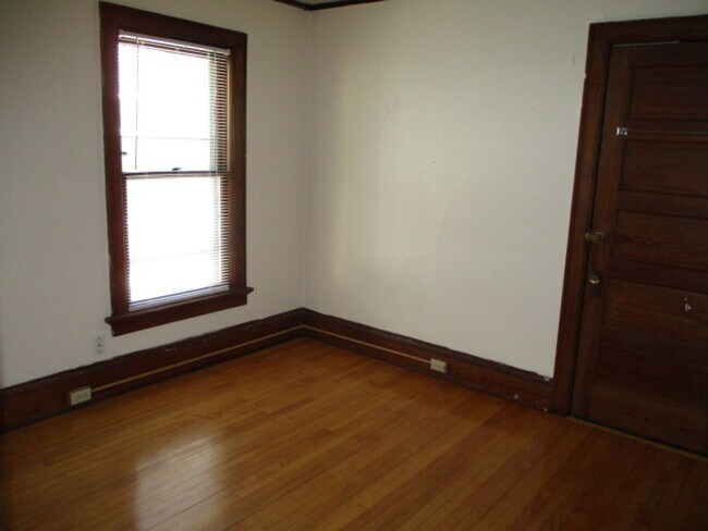 Photo - 1728 Van Hise Ave Apartment Unit #2