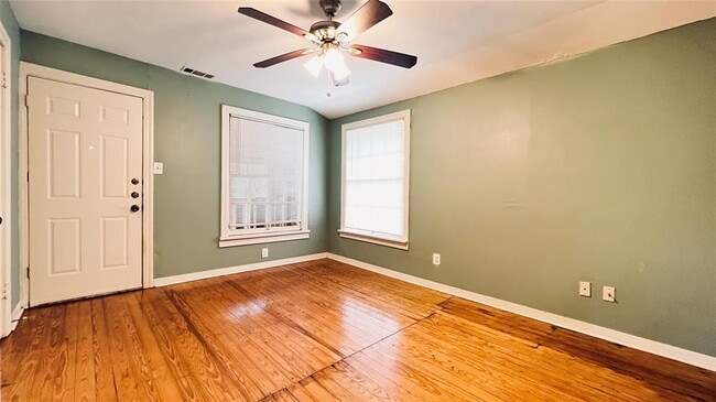 Photo - 703 Upson St