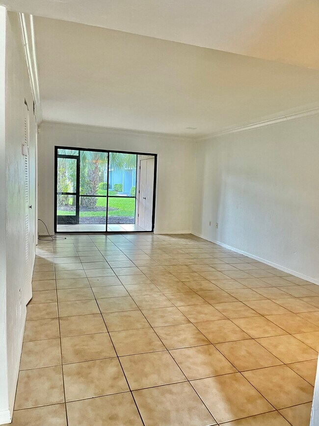 28121 Pine Haven Way