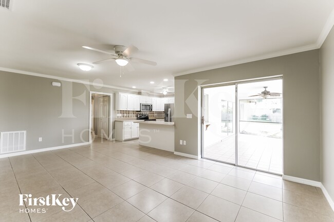 1803 SE 8th Terrace