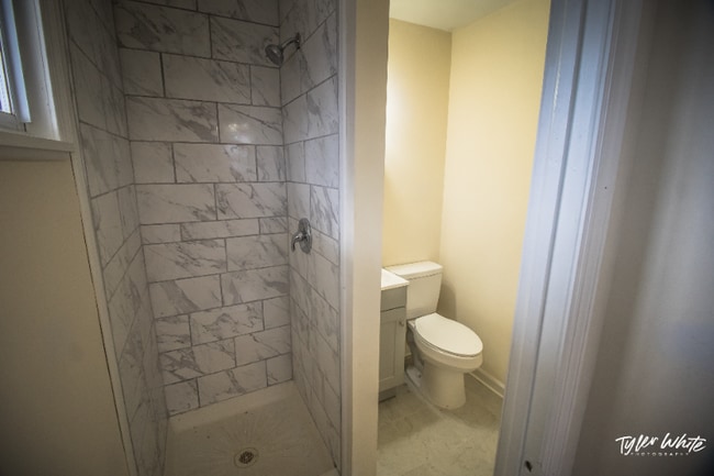 Photo - 542 W Maple Ave