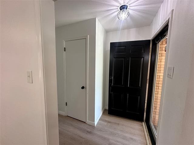 Photo - 9630 Livenshire Dr