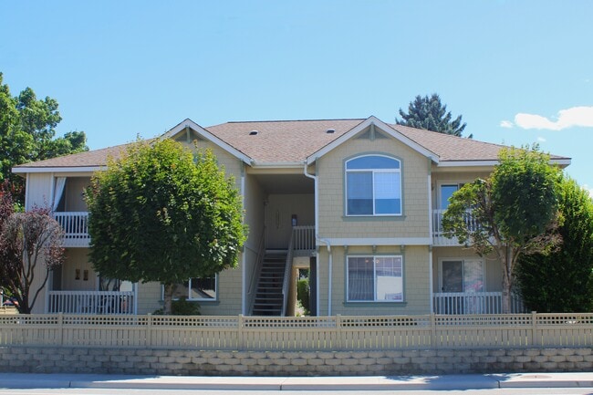 Building Photo - 1225 McKittrick St Unit 4