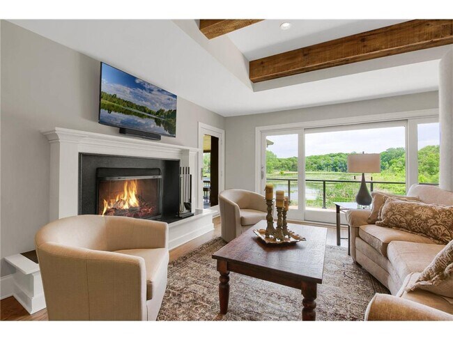 Photo - 3465 Deephaven Ave