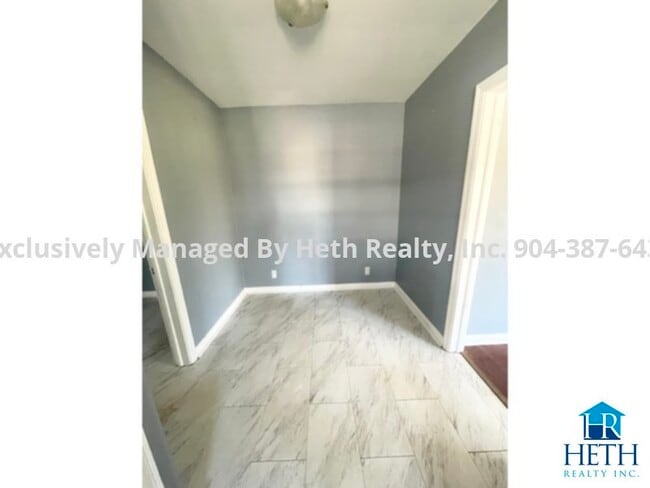 Photo - Riverside Apartment