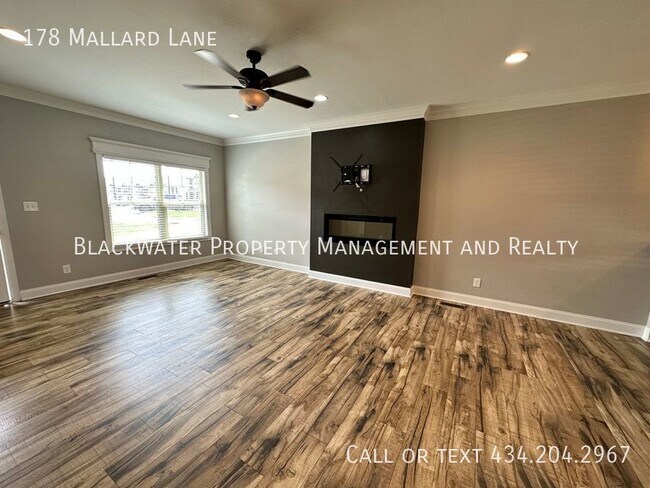 Photo - 3 Bedroom Braxton Park Townhome!
