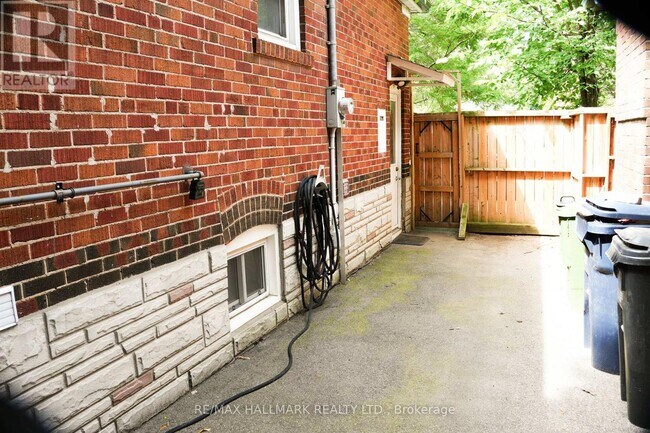 Photo - 1191 Islington Ave.