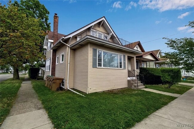 Fotografía del edificio - 90 Clover Pl Unidad 1st Floor