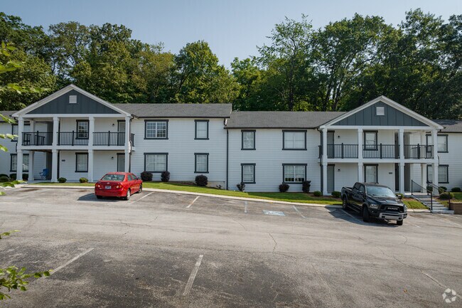 Building Exterior - Vandergriff Village Apartments by Callio Properties