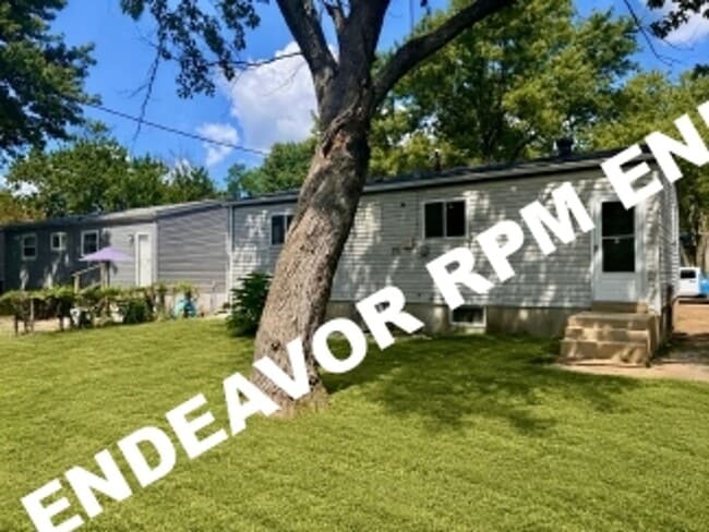 1124 Baron Ave