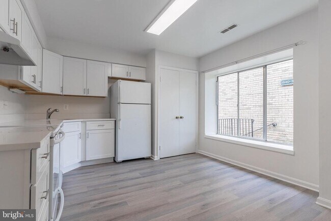 Photo - 3840 Persimmon Cir