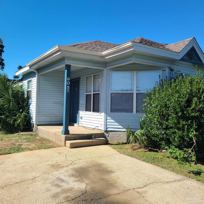 Building Photo - 905 N N St