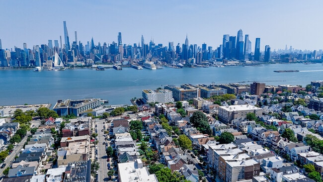 Photo - 41 47th St Unit 2