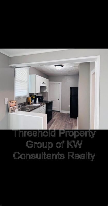 Photo - 1589 Cordell Ave