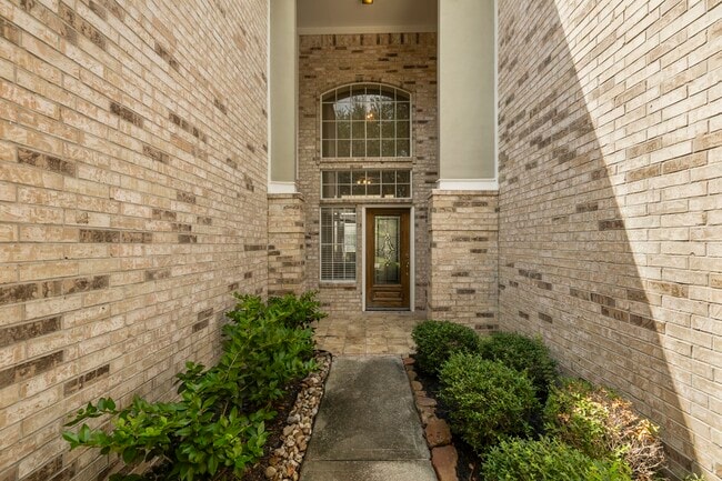 Photo - 6830 Jasmine Pl