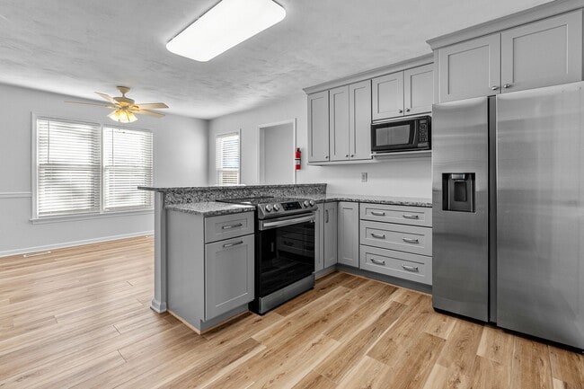 Photo - Charming 4-Bedroom Home for Rent in Chesapeake