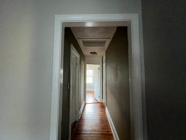 Photo - 360-362 Weeden St Unit 3
