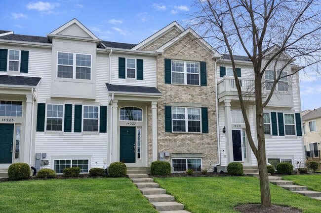 Building Photo - 14527 Patriot Square Dr E