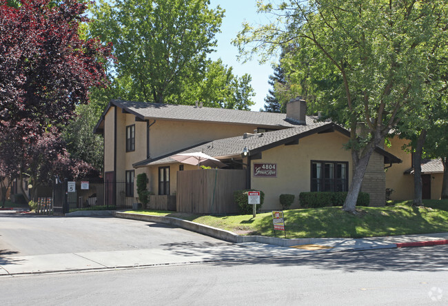 Building Photo - Grouse Run Apartments