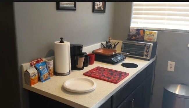 Kitchenette area - 4909 W 119th St Unit Guest House (studio)