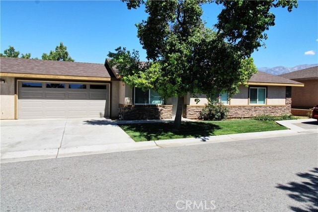 Building Photo - 34448 Myrtlewood Way