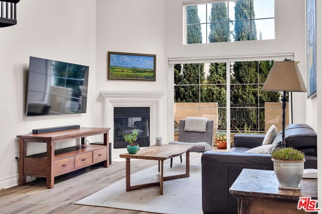 Photo - 15206 Burbank Blvd Unit 309