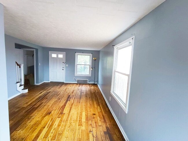 2 BED 1 BATH BEAUTIFUL SINGLE FAMILY HOME ... - 2 BED 1 BATH BEAUTIFUL SINGLE FAMILY HOME ...
