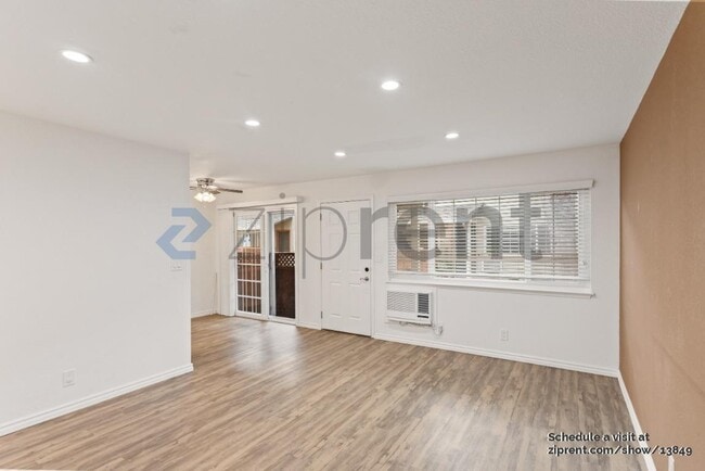 Photo - 680 Fargo Ave