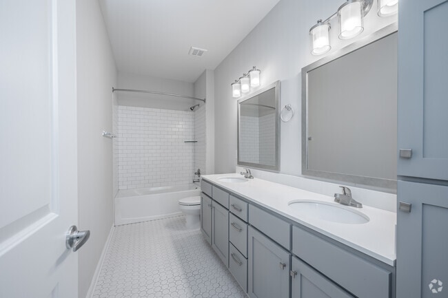 3BR, 3BA - Bathroom