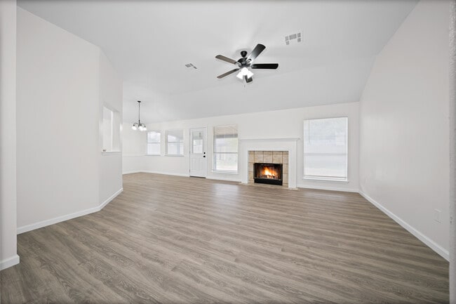 Photo - 4417 Briarwood Dr