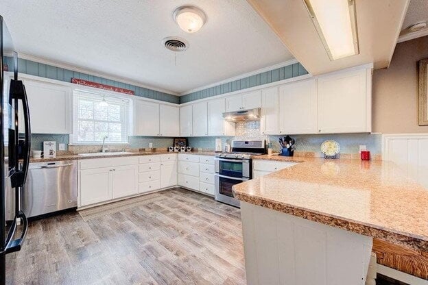 Photo - Spacious 3 Bed, 2.5 Bath Home — Pre-Leasing Now!