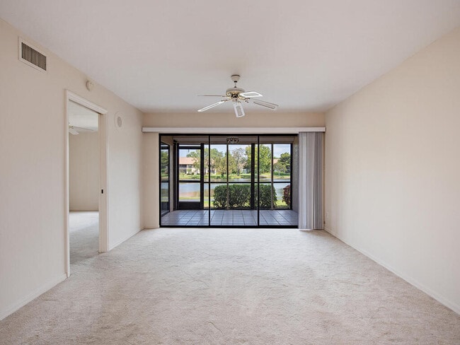 Photo - 513 Lake Louise Cir Unit 101