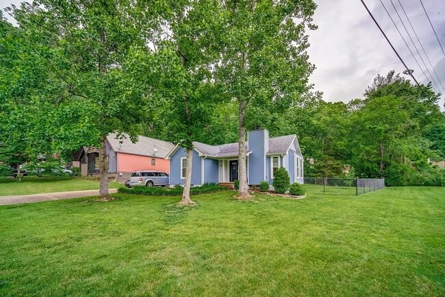 Photo - 921 Fitzpatrick Rd