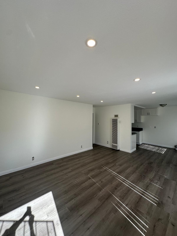 Photo - 16121 Clark Ave Unidad 2