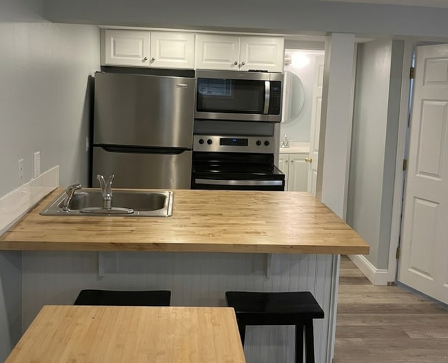 Photo - 68 Marathon St Unit C