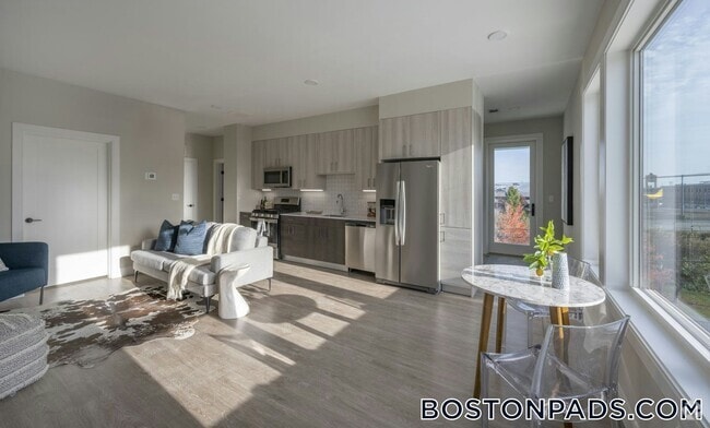 Building Photo - 340 Bremen St Unit 502 Rental