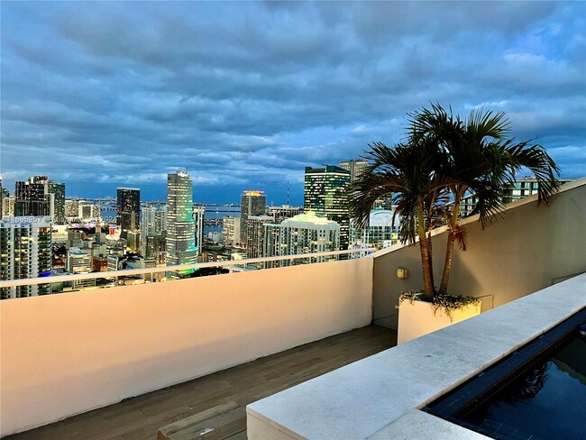 Photo - 88 SW 7th St Condominio Unidad 4203