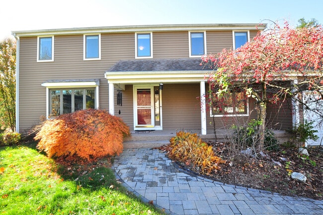 Photo - 16 Virginia Ln