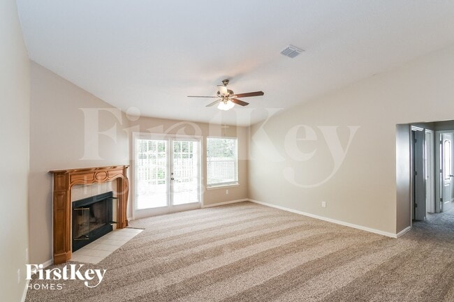 Photo - 161 Johns Glen Dr