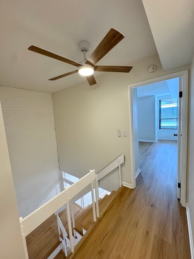 Photo - 636 W Webster Ave Unit 304