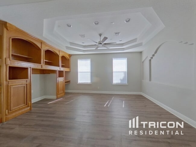 Photo - 606 Marigold Rd