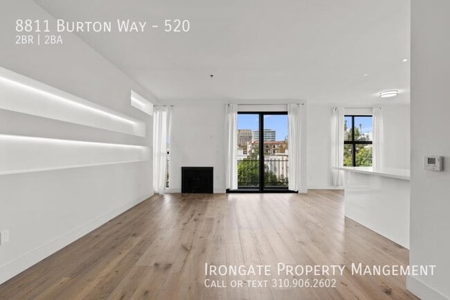 Photo - 8811 Burton Way Unidad 520