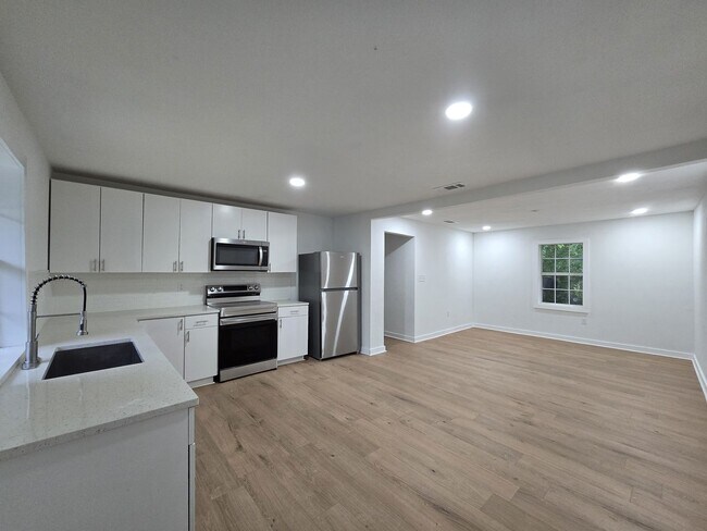 Photo - 202 Marston St Unit B