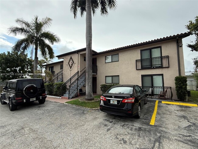 Photo - 100 SE 5th Ave Apartment Unit 1-6