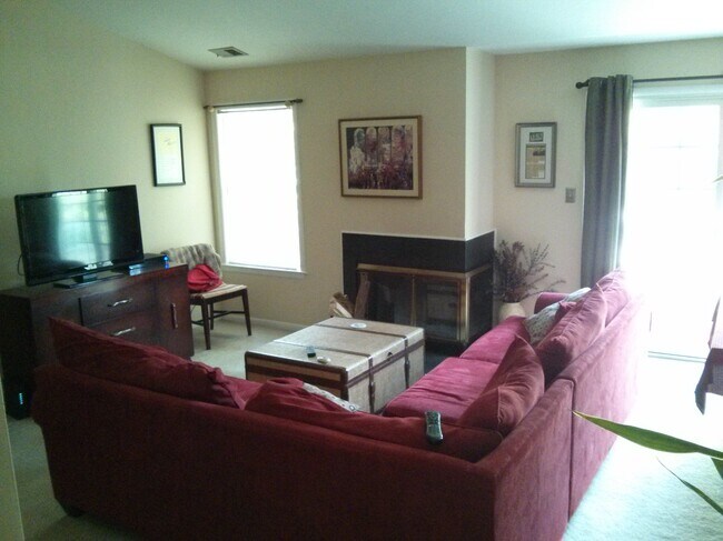 Photo - 303 Trinity Ct Unidad #11