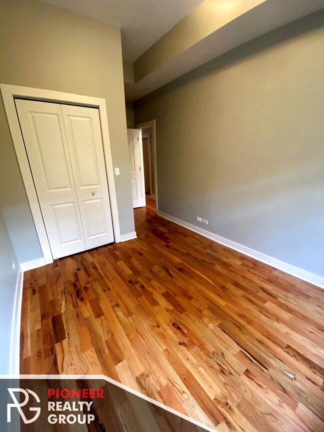 Photo - 751 W Buckingham Pl Unidad 3